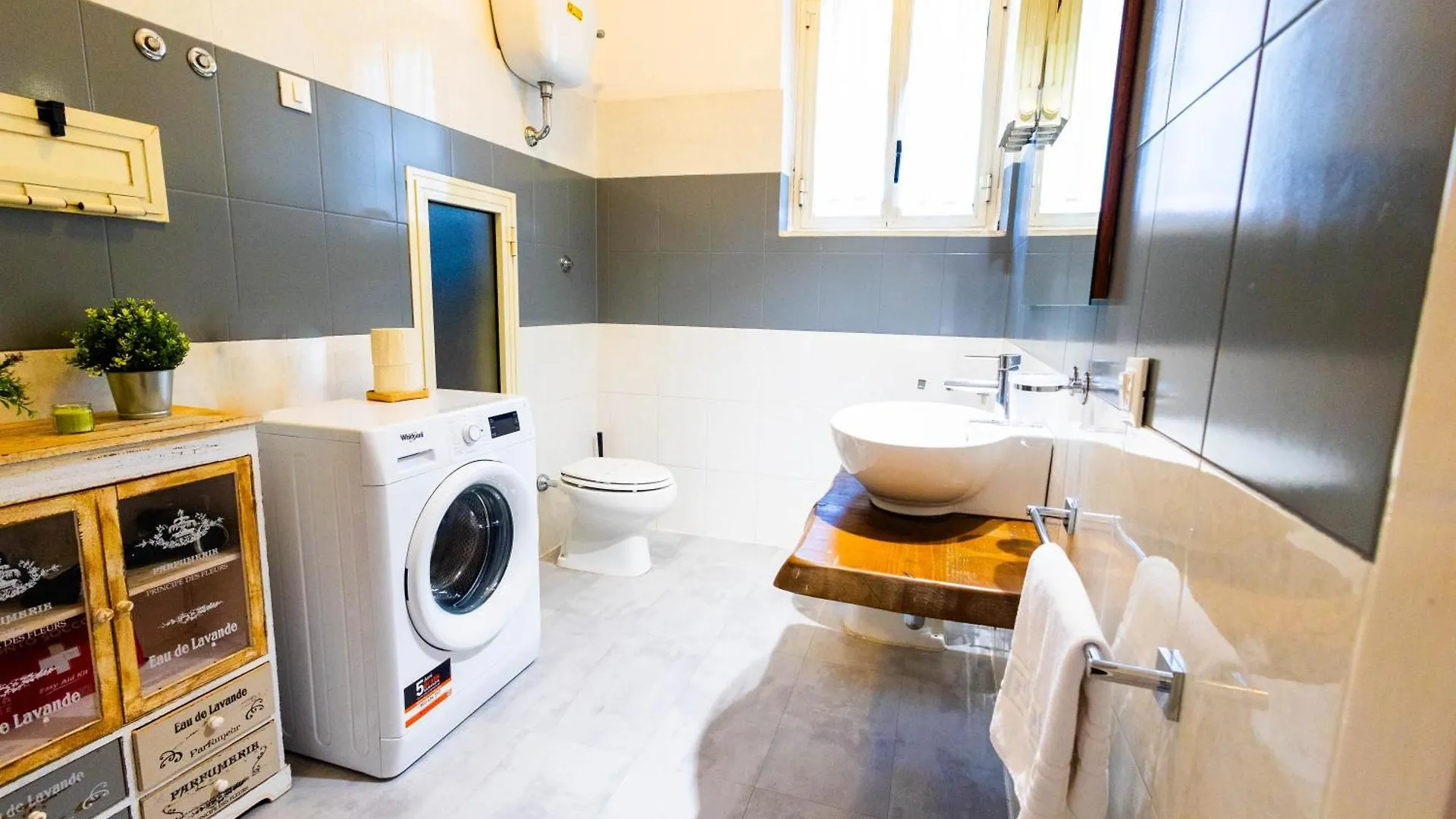 Boutique Trastevere Rome Apartment Ripa 12